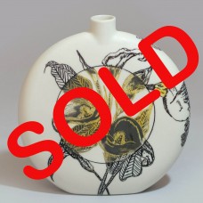 ARUM LILY FLOWER BOTTLE ARUM LILY FLOWER BOTTLE