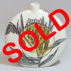 PROTEA FLOWER BOTTLE PROTEA FLOWER BOTTLE