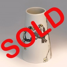 FINCHES FEASTING POT 4 FINCHES FEASTING POT 4